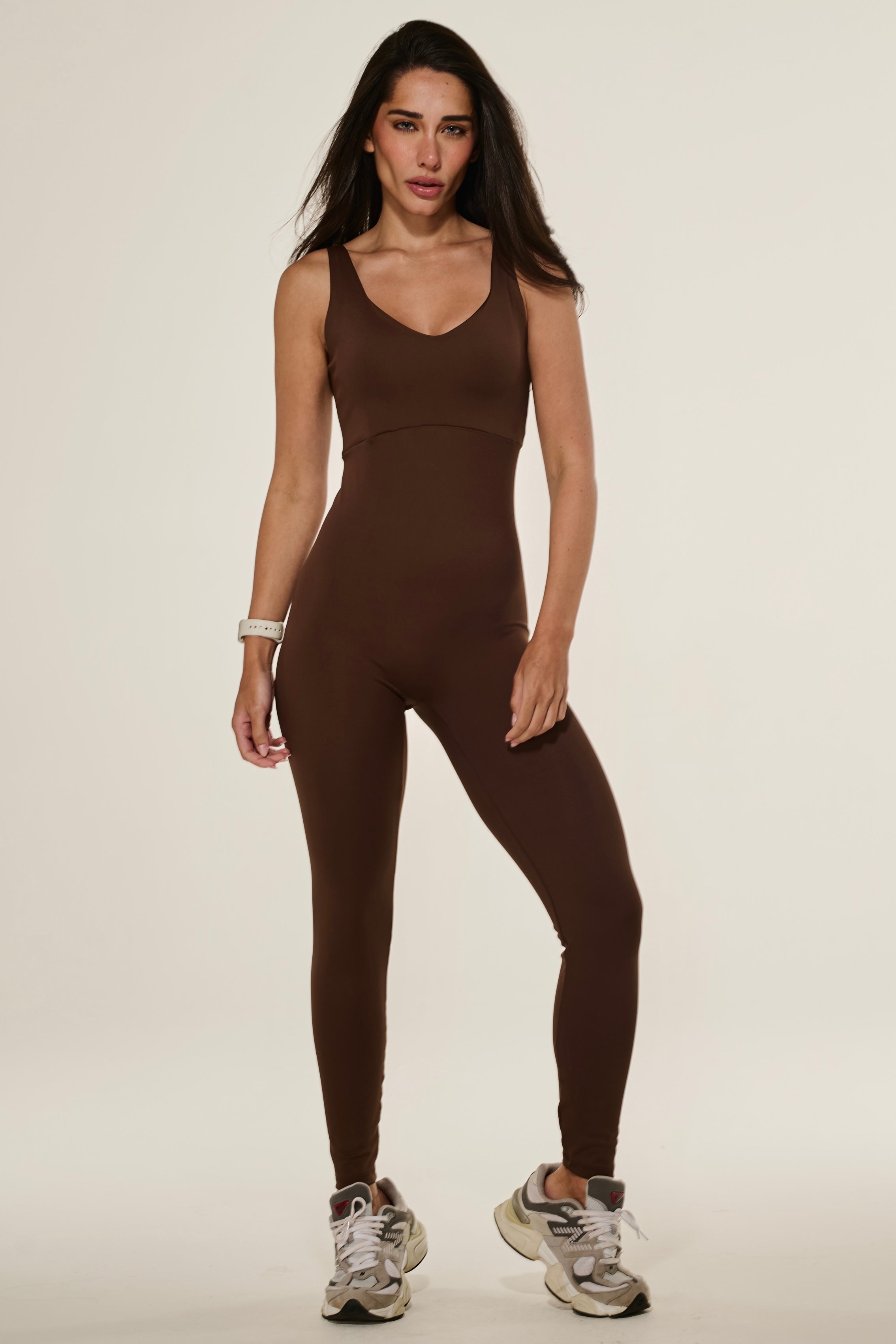 Macacão Fitness Decote Costas Marrom Coffee