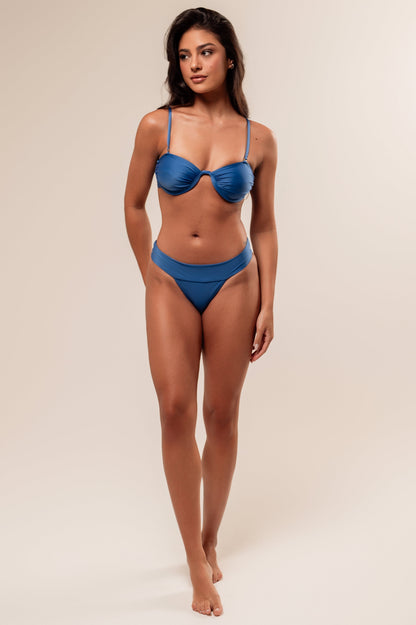 Azul Abissal