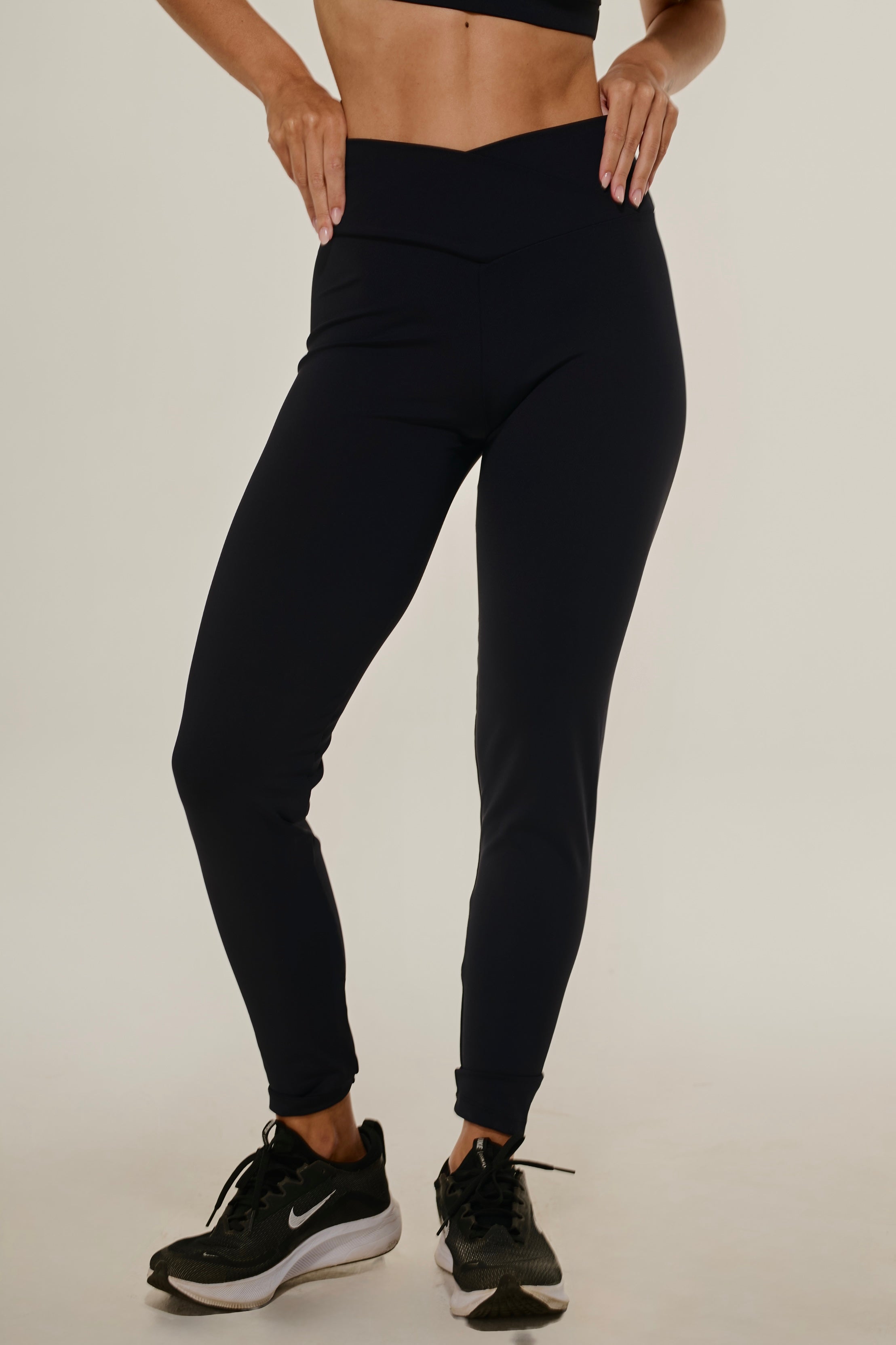 Legging com Cós Cruzado Preto