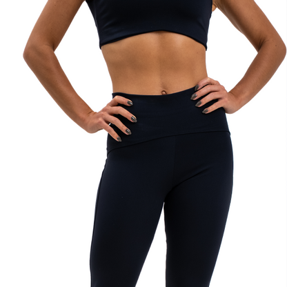 Calça Legging Com Recortes Preto